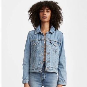 NWT Levis Original Trucker Jacket